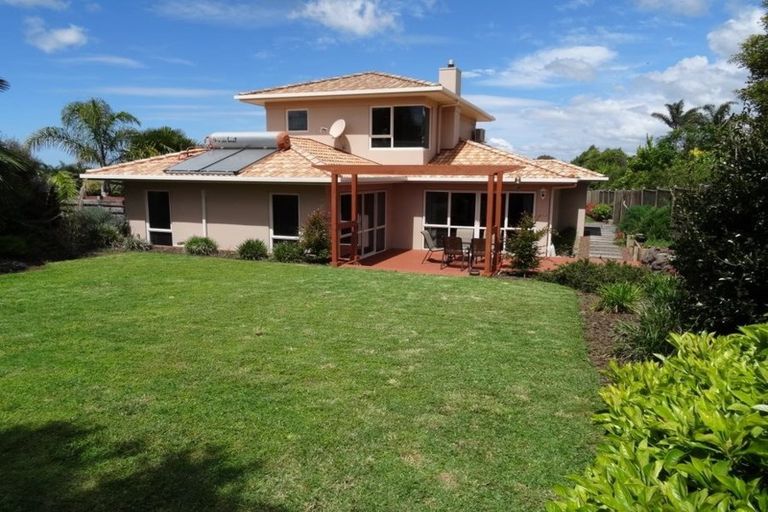 Photo of property in 16 Ranui Avenue, Kerikeri, 0230