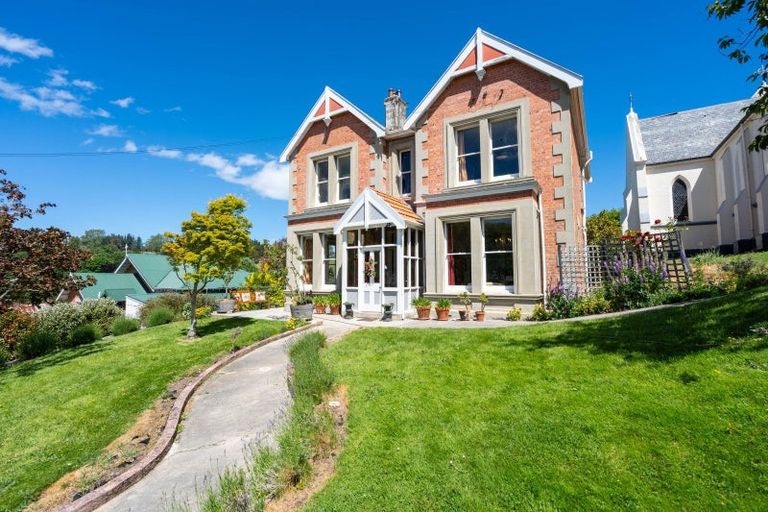 Photo of property in 12 Colonsay Street, Lawrence, 9532