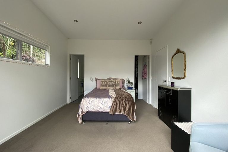 Photo of property in 23 Crocombe Crescent, Beach Haven, Auckland, 0626
