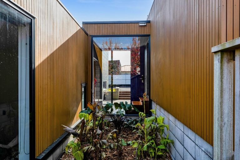 Photo of property in 82d Smart Road, Glen Avon, New Plymouth, 4312