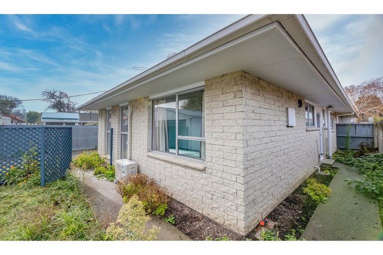 Photo of property in 2/11 Gilby Street, Linwood, Christchurch, 8011