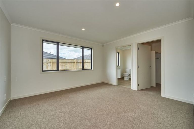 Photo of property in 15 Varsity Heights, Fitzherbert, Palmerston North, 4410