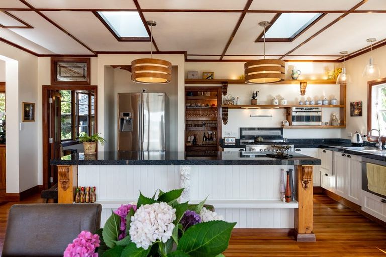 Photo of property in 33 Tainui Street, Raumati Beach, Paraparaumu, 5032