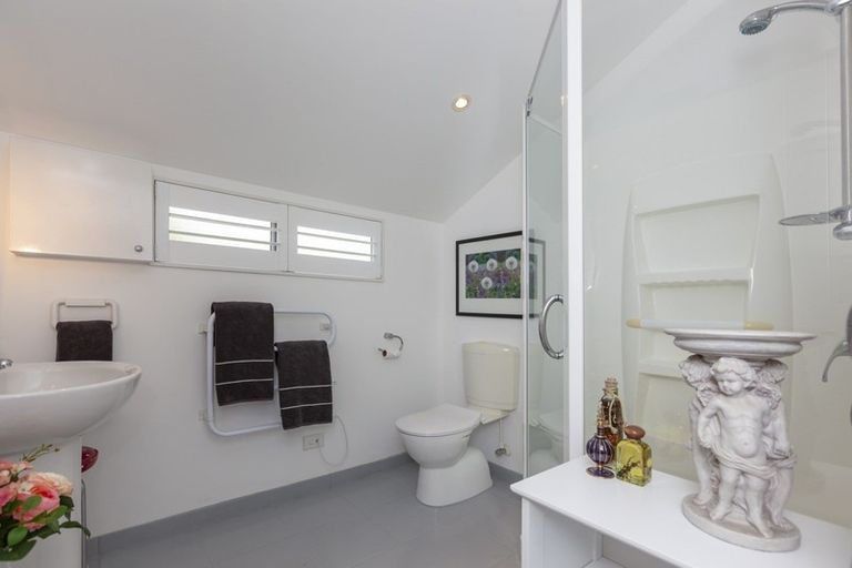Photo of property in 8 River Glade, Waikanae, 5036