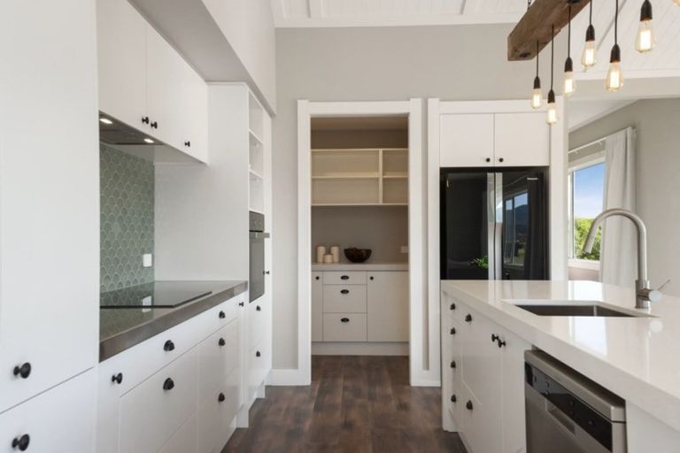 Photo of property in 56 Oakdale Drive, Kinloch, Taupo, 3377