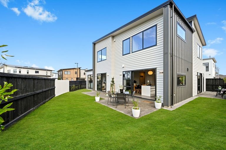 Photo of property in 61 Maanihi Drive, Rototuna North, 3210