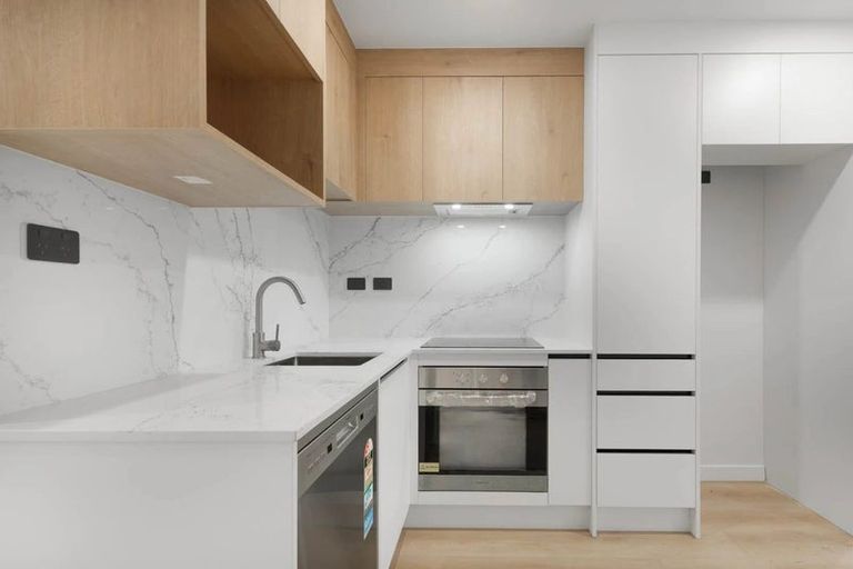 Photo of property in 4/399 Massey Road, Mangere East, Auckland, 2024