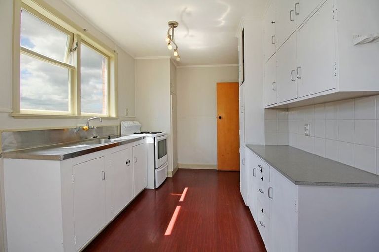 Photo of property in 69 Arimu Road, Papakura, 2110