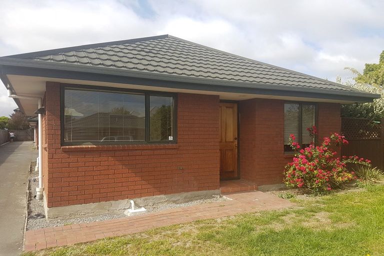 Photo of property in 1/21 Burdale Street, Riccarton, Christchurch, 8011