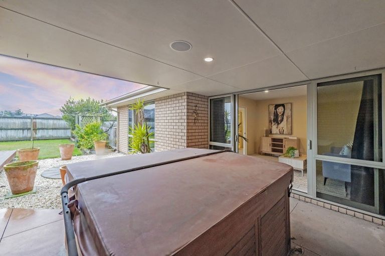 Photo of property in 2 Boulez Mews, Rolleston, 7614