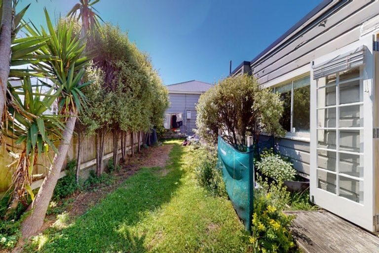 Photo of property in 37 Chilka Street, Berhampore, Wellington, 6023