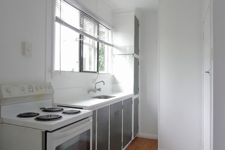 Photo of property in 1 Albert Street, Dannevirke, 4930