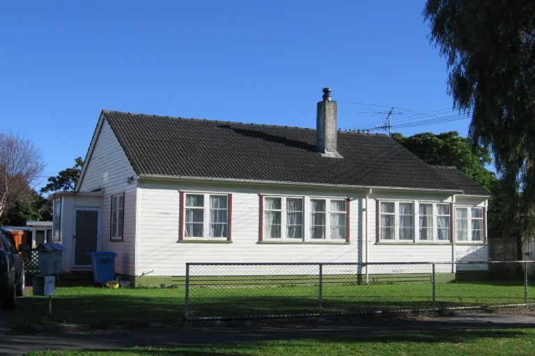 Photo of property in 20 Watkins Grove, Taita, Lower Hutt, 5011