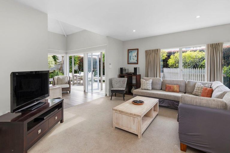 Photo of property in 44 Rawhitiroa Road, Kohimarama, Auckland, 1071