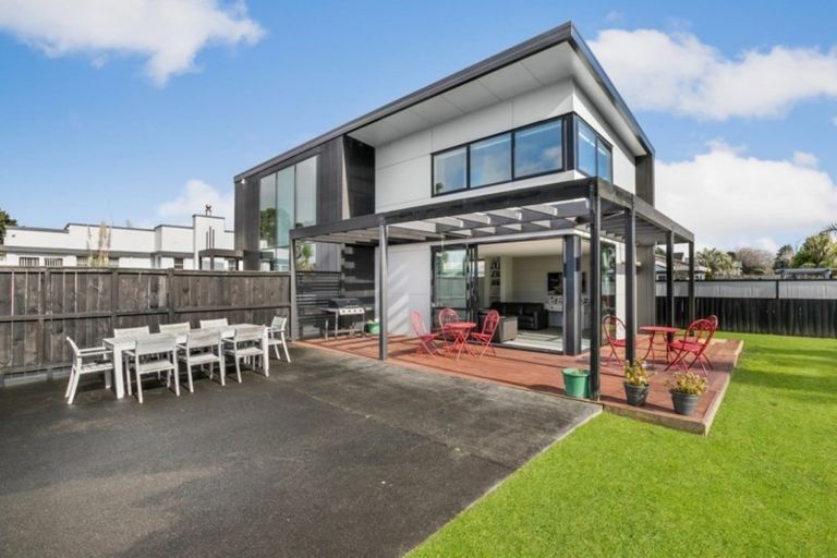 Photo of property in 47 Great South Road, Papakura, 2110