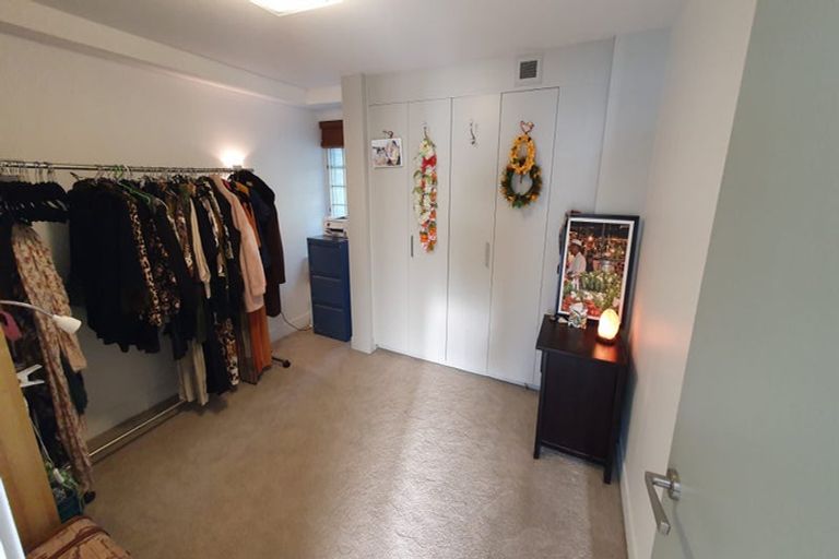 Photo of property in The Capital, 26/370 Oriental Parade, Oriental Bay, Wellington, 6011