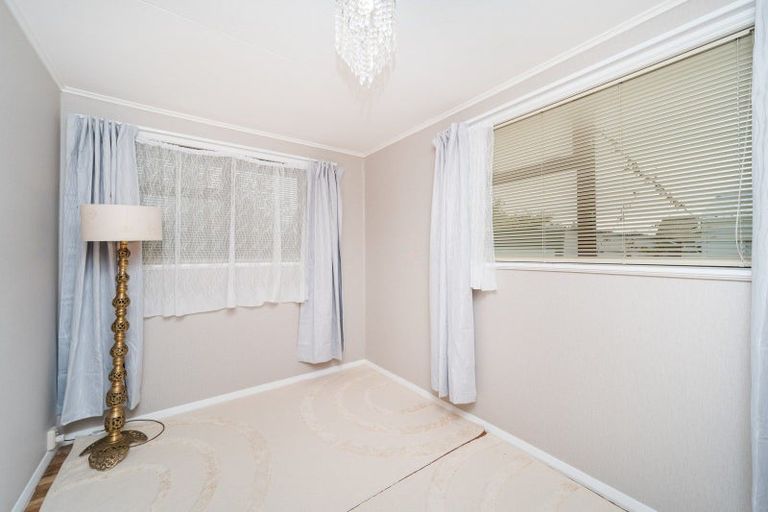 Photo of property in 64 Highbury Avenue, Highbury, Palmerston North, 4412