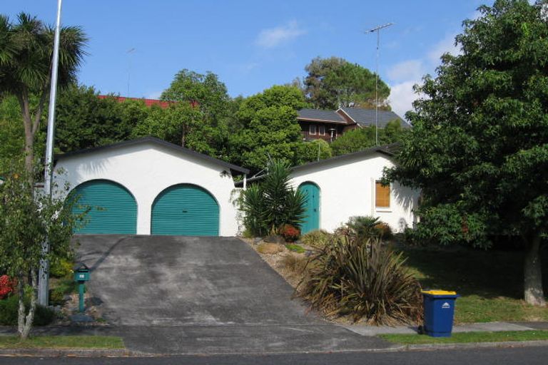 Photo of property in 40 Stapleford Crescent, Browns Bay, Auckland, 0630