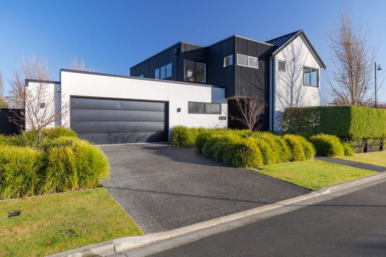 Photo of property in 2 Quarters Place, Halswell, Christchurch, 8025