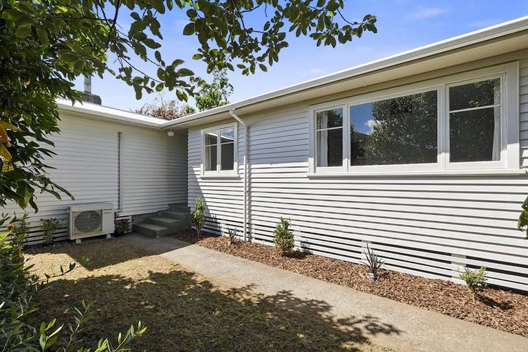 Photo of property in 117f Seaview Road, Westown, New Plymouth, 4310