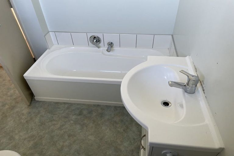 Photo of property in 4/389 Broadway, Miramar, Wellington, 6022