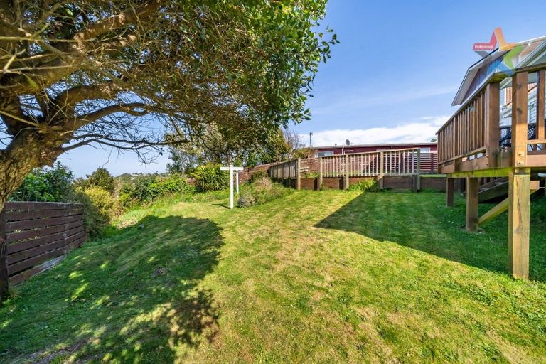 Photo of property in 29 Oakleigh Street, Maungaraki, Lower Hutt, 5010