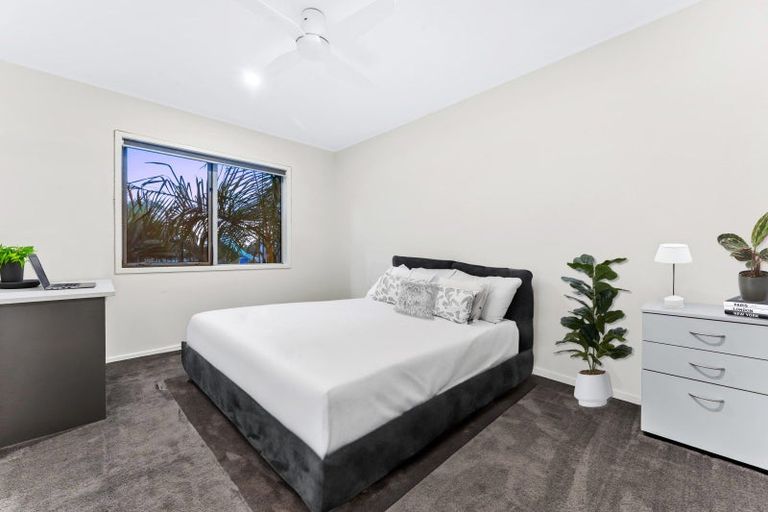 Photo of property in 189 Point View Drive, East Tamaki Heights, Auckland, 2016