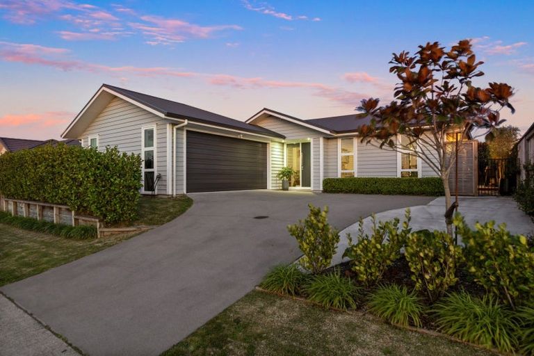 Photo of property in 95 Sandhurst Drive, Papamoa Beach, Papamoa, 3118