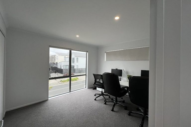 Photo of property in 13 Tarakoi Road, Hobsonville, Auckland, 0616