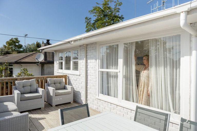 Photo of property in 5 Windsor Road, Bellevue, Tauranga, 3110