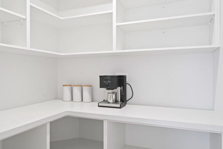 Photo of property in 2 Keri Rua Road, Leamington, 3495