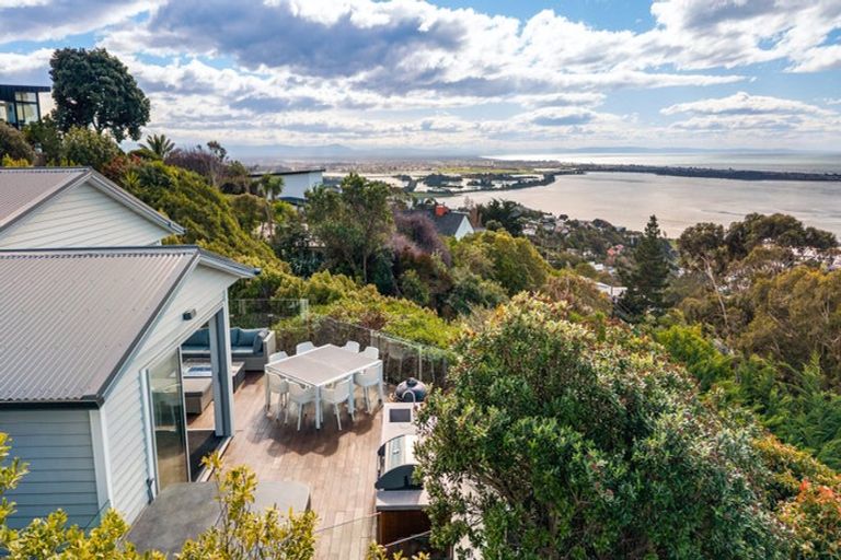 Photo of property in 170 Mount Pleasant Road, Mount Pleasant, Christchurch, 8081