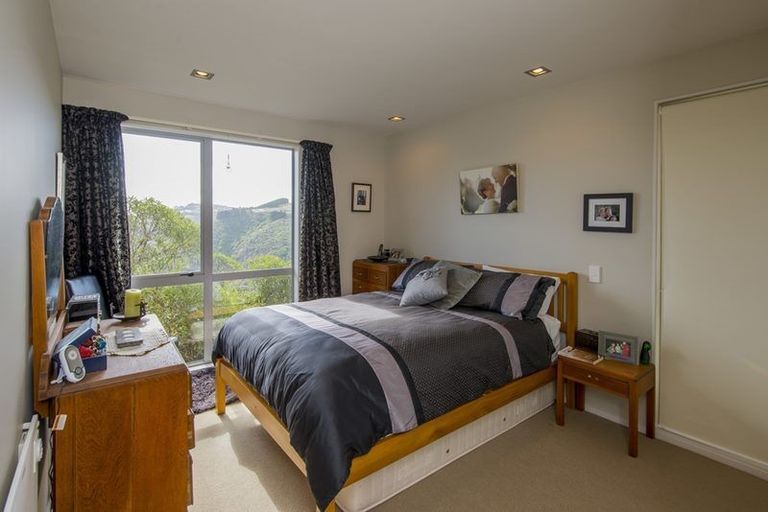 Photo of property in 37c Gurkha Crescent, Khandallah, Wellington, 6035