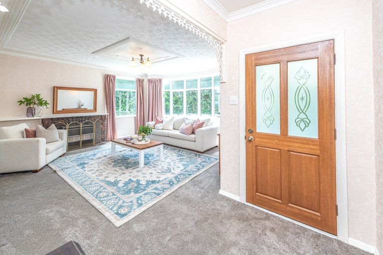 Photo of property in 14 Rawhiti Place, Saint Johns Hill, Whanganui, 4501