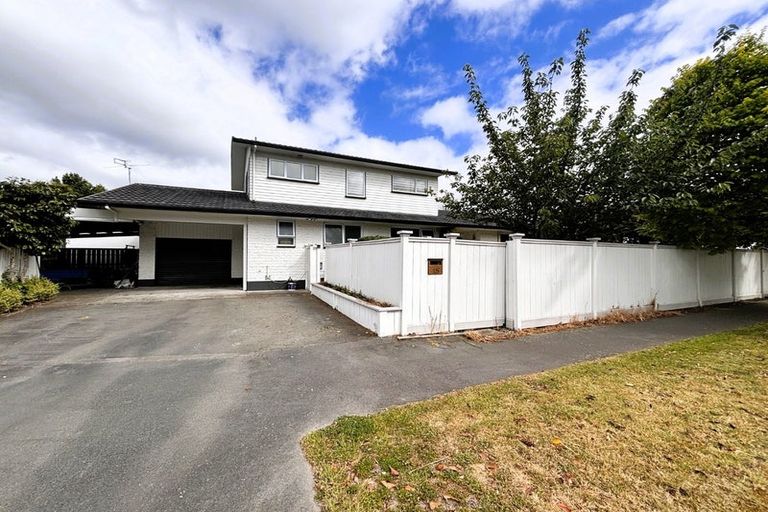 Photo of property in 15 Deepdale Street, Burnside, Christchurch, 8053