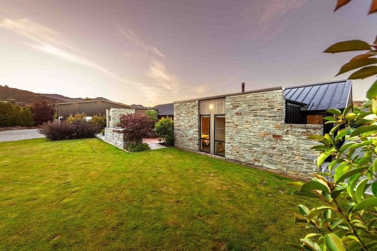 Photo of property in 3 Hikuwai Drive, Albert Town, Wanaka, 9305