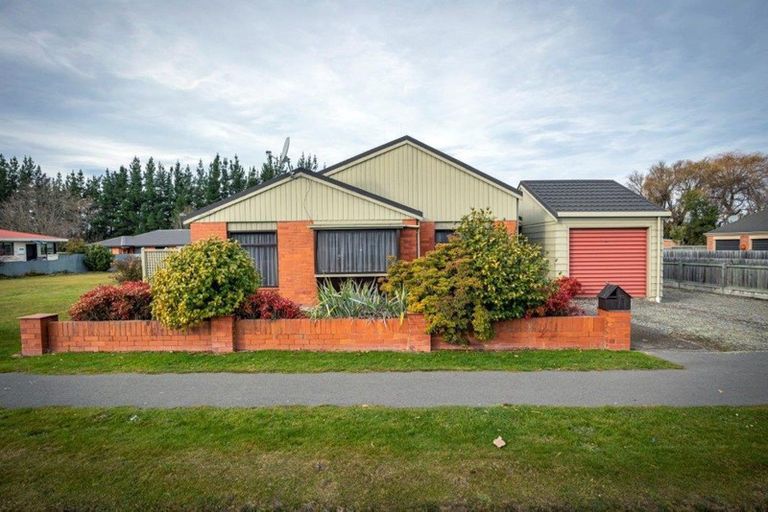 Photo of property in 75 Cox Street, Geraldine, 7930