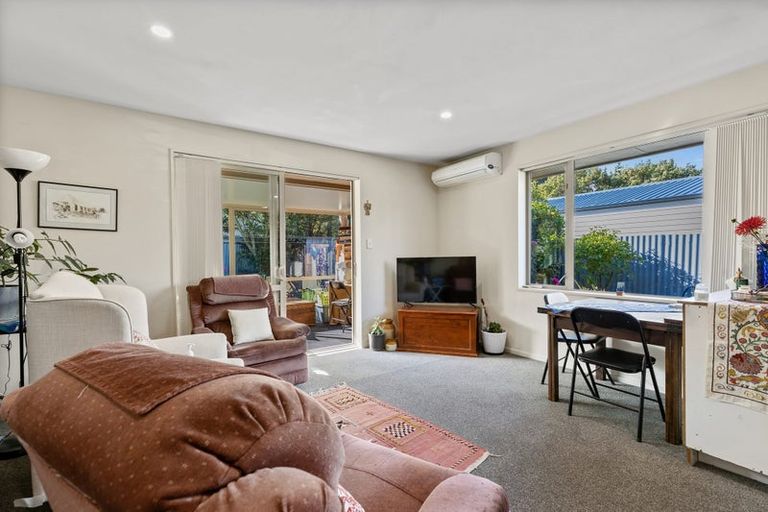 Photo of property in 35c Digby Place, Bromley, Christchurch, 8062