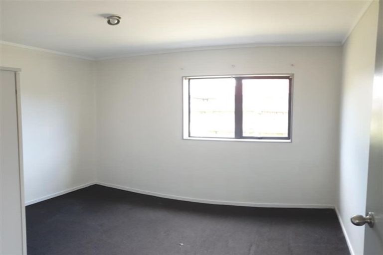 Photo of property in 2 Vine Street, Mangere East, Auckland, 2024