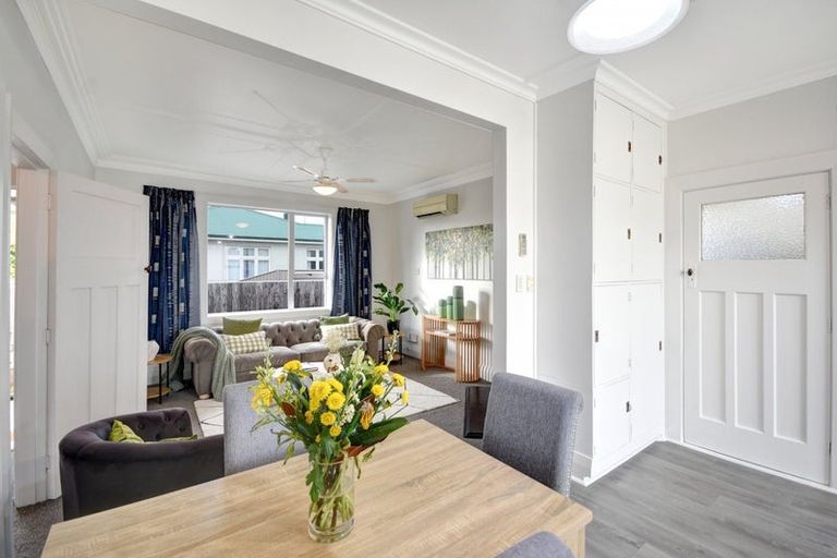 Photo of property in 12 Severn Street, Green Island, Dunedin, 9018