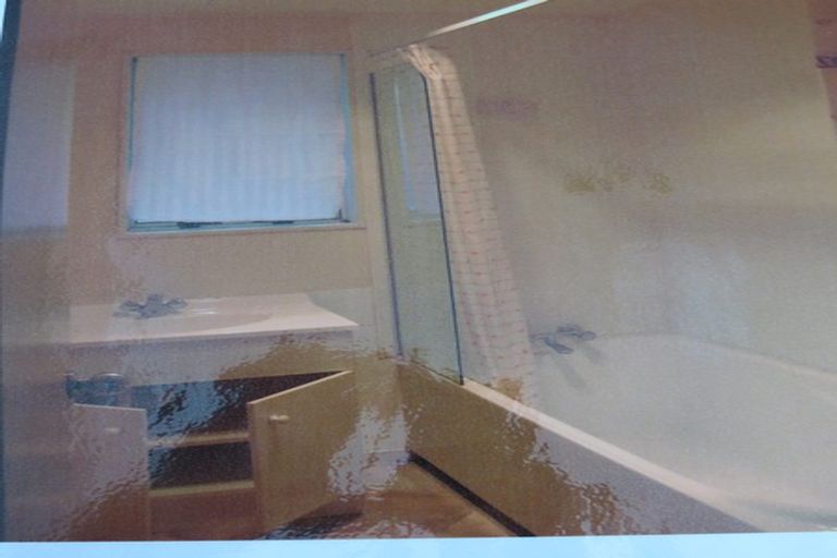 Photo of property in 16a Hampton Hill Road, Tawa, Wellington, 5028