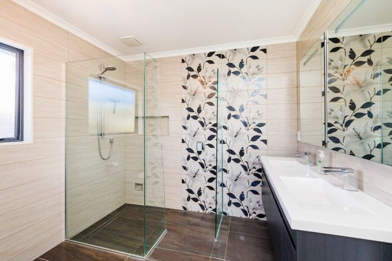 Photo of property in 2 Buttonwood Court, Milson, Palmerston North, 4414