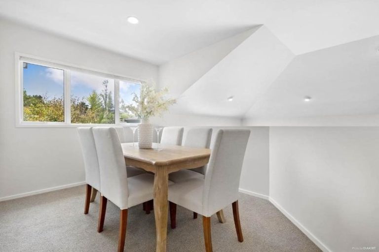 Photo of property in 1/1 Jeanette Place, Mairangi Bay, Auckland, 0630