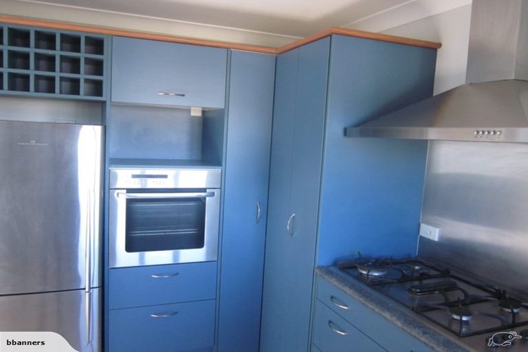 Photo of property in 30a Bowes Crescent, Strathmore Park, Wellington, 6022