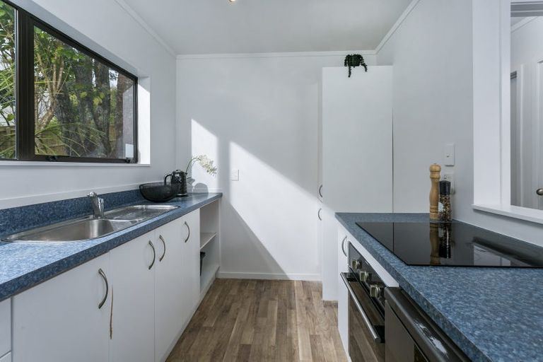 Photo of property in 2/68 Beulah Avenue, Rothesay Bay, Auckland, 0630