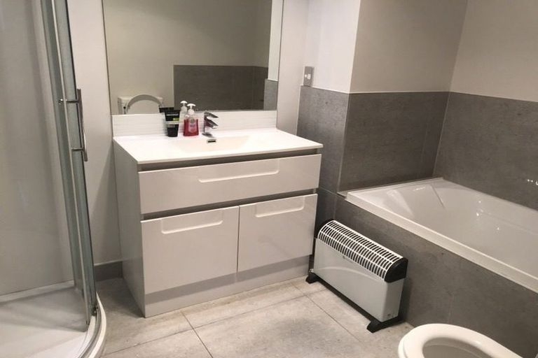 Photo of property in 205 Porchester Road, Takanini, 2112