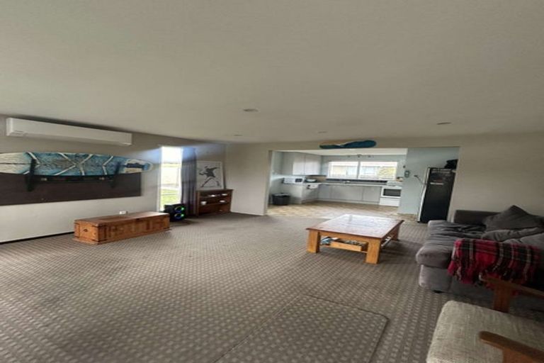 Photo of property in 2/23 Branksome Place, Parklands, Christchurch, 8083