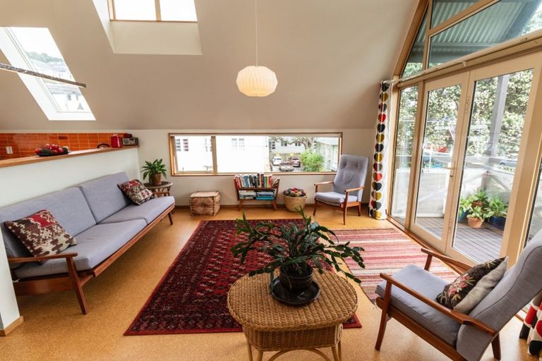 Photo of property in 83a Majoribanks Street, Mount Victoria, Wellington, 6011