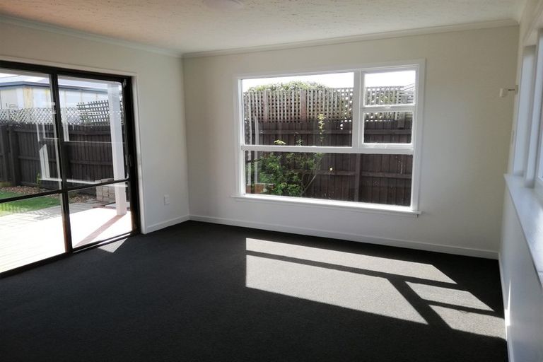 Photo of property in 17b Ottawa Road, Wainoni, Christchurch, 8061