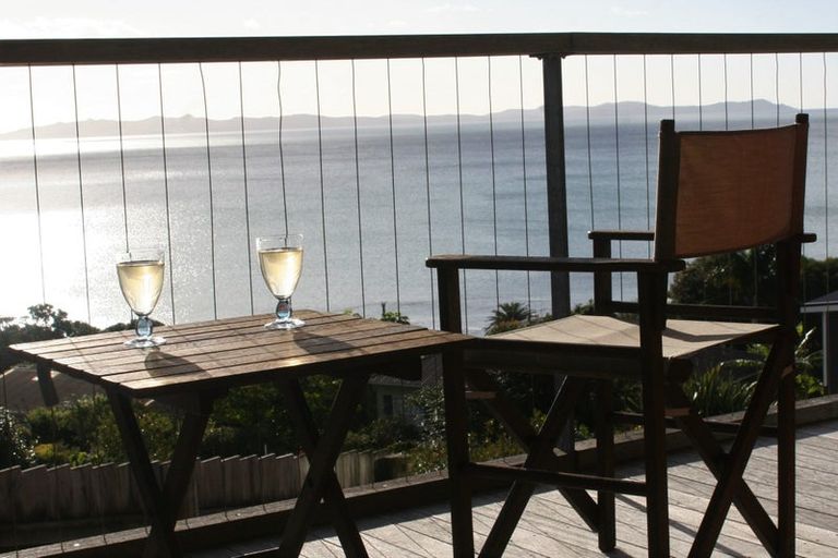 Photo of property in 41 Seaview Road, Cable Bay, 0420